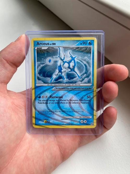 Arceus AR4 holo pokemon kaart, Hobby en Vrije tijd, Verzamelkaartspellen | Pokémon, Zo goed als nieuw, Losse kaart, Foil, Ophalen of Verzenden
