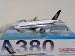 Dragonwings Singapore Airlines A380 1:400 diecast, Ophalen of Verzenden, Zo goed als nieuw, Schaalmodel