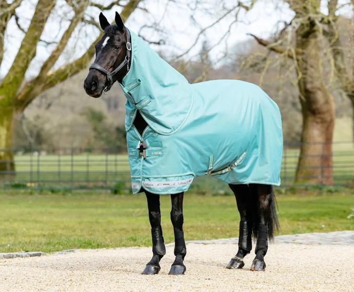 LeMieux Arika Ripstop Regendeken Hals 50g Lagoon 185 tm 205, Dieren en Toebehoren, Paarden en Pony's | Dekens en Dekjes, Nieuw