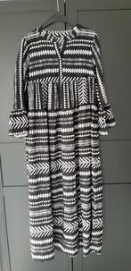 Ibiza style lange jurk zwart wit, Maat 38/40 (M), Ophalen of Verzenden, Onder de knie, Zo goed als nieuw