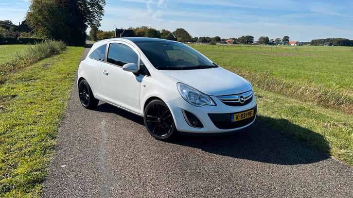 Opel Corsa 1.4 64KW 3D 2011 Wit, Auto's, Opel, Particulier, Corsa, Airbags, Airconditioning, Centrale vergrendeling, Elektrische buitenspiegels
