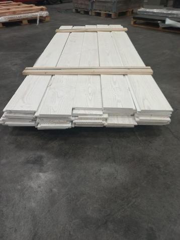 Sponningplank douglas 18x190x2300mm gegrond RAL 9016 beschikbaar voor biedingen