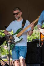 Basgitaarles basgitaar les muziekles Hengelo Twente, Diensten en Vakmensen, Muziekles en Zangles