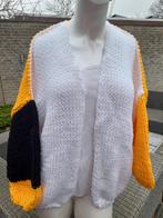 Nieuw handgebreid oversized vest model Bernadette., Kleding | Dames, Truien en Vesten, Nieuw, Ophalen of Verzenden, Geel