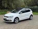 Volkswagen Polo 1.2 TSI Highline PANO I CRUISE I PDC I ZEER, Stof, Zwart, 4 cilinders, Wit