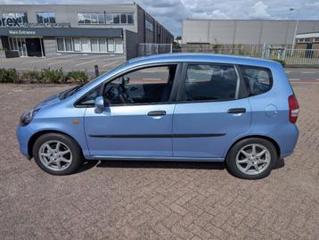 Honda Jazz 1.4 LS Nieuwe APK technisch goed onderhouden! beschikbaar voor biedingen