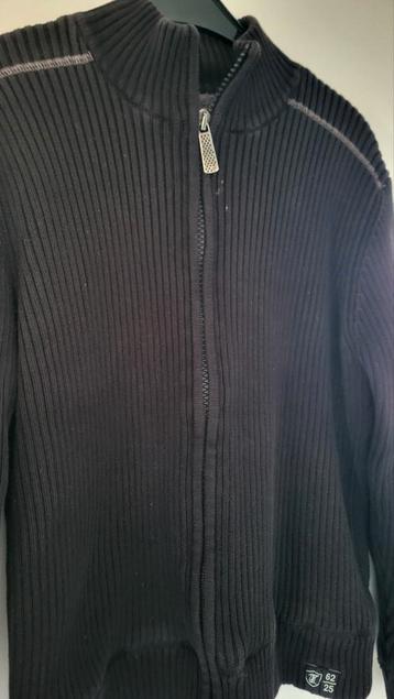 Vest tom taylor beschikbaar voor biedingen