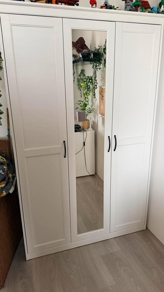 Songesand Kledingkast wit, Huis en Inrichting, Kasten | Kledingkasten, Zo goed als nieuw, 150 tot 200 cm, 100 tot 150 cm, 50 tot 75 cm