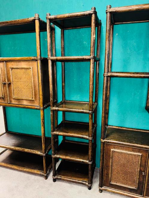 Smalle vintage open kast manou rotan etagére, Antiek en Kunst, Curiosa en Brocante, Ophalen