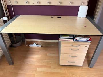 Bureau te koop