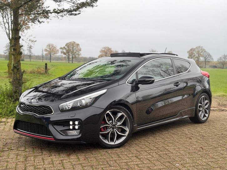 Kia Proceed GT-Track 1.6 T-GDi 204PK Pano Stuurv Dealerondh, Auto's, Kia, Bedrijf, (Pro) Cee d, Achteruitrijcamera, Airbags, Airconditioning