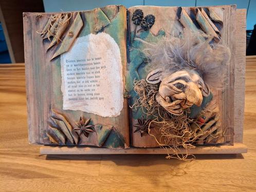 3D Wortelmannetjes boek, Huis en Inrichting, Woonaccessoires | Schilderijen, Tekeningen en Foto's, Zo goed als nieuw, Schilderij