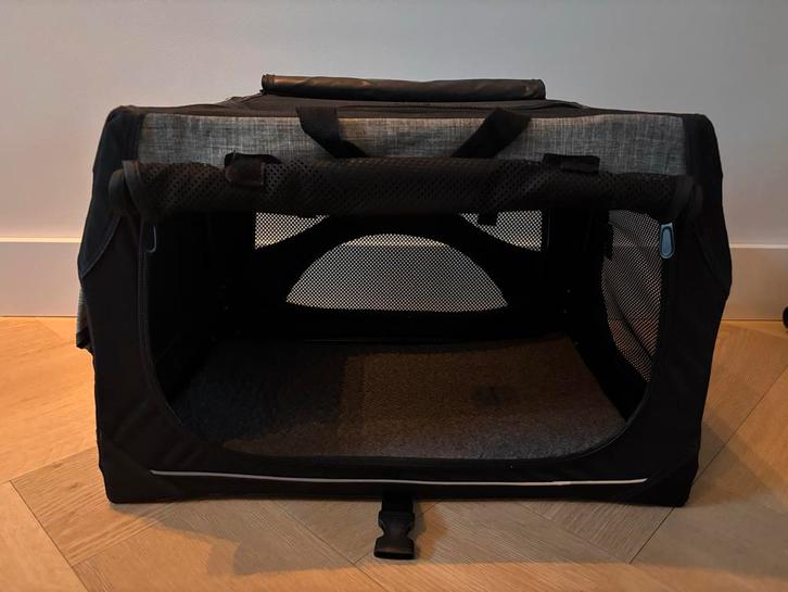 Honden bench merk Friendly Pet 50x33x33cm, Dieren en Toebehoren, Transportboxen, Zo goed als nieuw, Ophalen of Verzenden