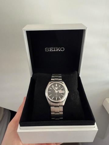 Seiko 5 met doos  beschikbaar voor biedingen