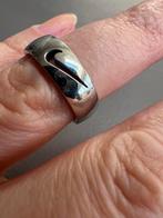 NIKE UNISEX STAINLESS STEEL LOGO RING NIEUW, IJzer of Staal, Nieuw, Ophalen of Verzenden, 17 tot 18