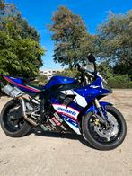 Yamaha R1 ‘02 | Dagelijks bereden | Verhoogd stuur, LED, USB, Motoren, Motoren | Yamaha, LED Verlichting, 4 cilinders, Motorrijbewijs A