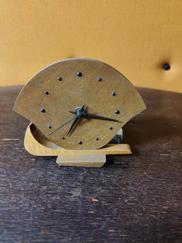 Vintage Hufa Elektrische Tafelklok - Mid-Century Design beschikbaar voor biedingen