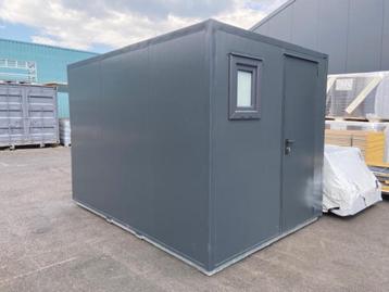 Complete compacte sanitair container/ unit met lepelgaten beschikbaar voor biedingen