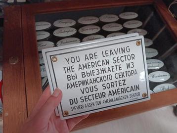 Emaille Bordje You Are Leaving American Sector beschikbaar voor biedingen