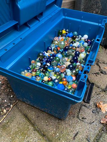Antieke Knikkercollectie in Opbergdoos - Diverse Soorten Kni beschikbaar voor biedingen