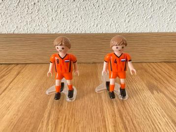 2x voetballer Nederland Playmobil beschikbaar voor biedingen