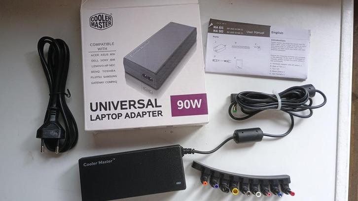 Cooler Master universele laptop adapter, 90W 19V, Computers en Software, Laptop-opladers, Zo goed als nieuw, Ophalen