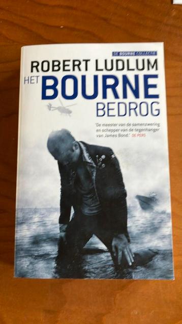 Robert Ludlum - Het Bourne bedrog beschikbaar voor biedingen