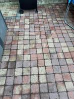 GRATIS op te halen. Gebruikte betonklinkers 60m2, Ophalen of Verzenden, Gebruikt, Beton, Klinkers
