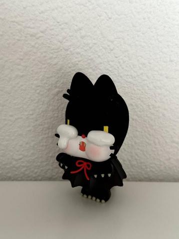 Pop Mart CRYBABY Monster's Tears Series Spooky Kitty Figure beschikbaar voor biedingen