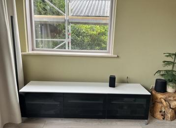 Ikea Besta TV Meubel met glas- Stijlvol & Praktisch beschikbaar voor biedingen