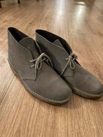 Clarks Desert Boots Heren - Licht grijs - Maat 43 / US 10, Clarks, Ophalen of Verzenden, Zo goed als nieuw, Boots