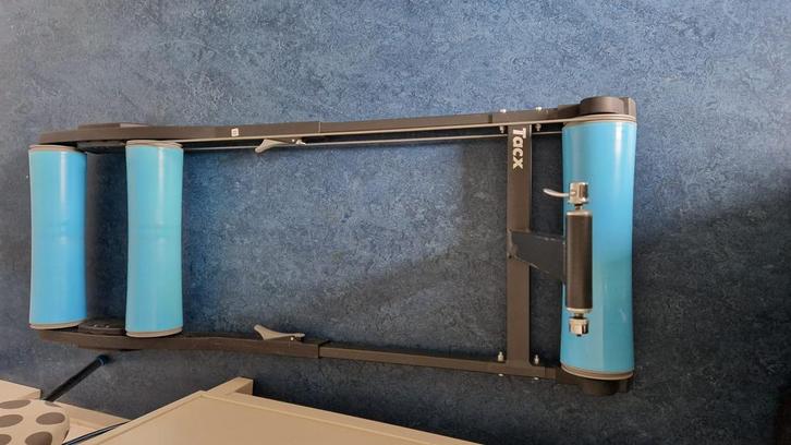 Tacx Galaxia fietsrollerbank met demontabele voorvorksteun, Sport en Fitness, Wielrennen, Zo goed als nieuw, Overige typen, Ophalen