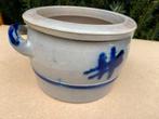 Vintage keuls  aardewerk pot met blauwe accenten, Antiek en Kunst, Antiek | Keramiek en Aardewerk, Ophalen of Verzenden