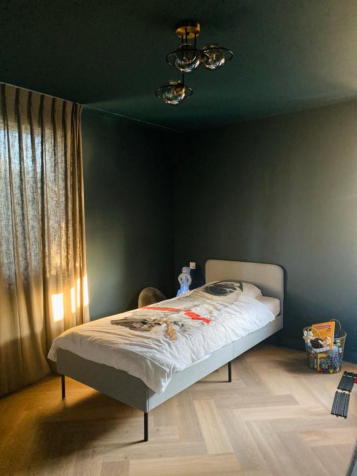 IKEA SLATTUM Bedframe + Matras Zo Goed Als Nieuw, Huis en Inrichting, Slaapkamer | Bedden, Zo goed als nieuw, Eenpersoons, 90 cm