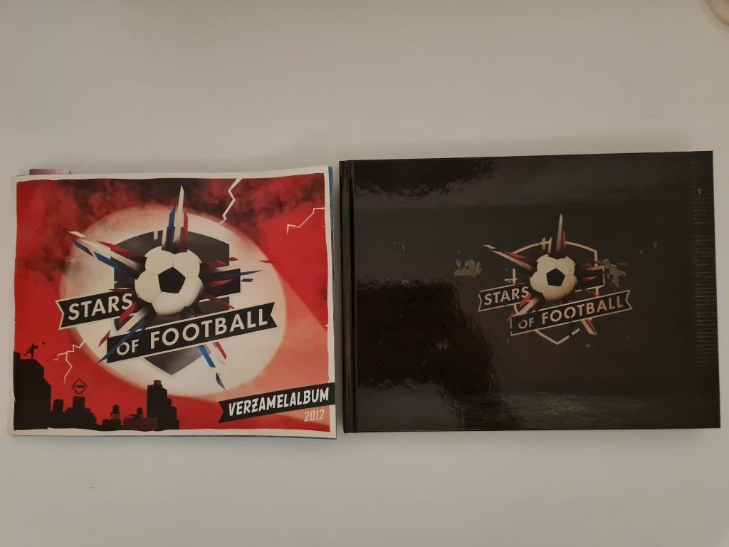 Stars of Football 2 albums, Verzamelen, Ophalen of Verzenden, Zo goed als nieuw, Buitenlandse clubs, Poster, Plaatje of Sticker