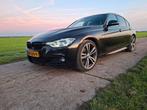 BMW 3-Serie 320i 184pk Aut 2017 Zwart met nieuwe APK!!, Auto's, 1998 cc, Achterwielaandrijving, 1800 kg, 4 cilinders