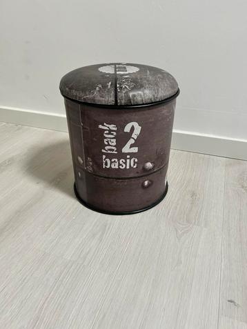 Grote Opbergblik / Kruk - Industrieel Design beschikbaar voor biedingen