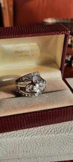 Vintage verlovingsring  met Swarovski kristal., Met kristal, 18 tot 19, Ophalen of Verzenden, Dame