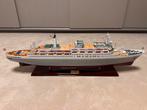 ss Rotterdam scheepsmodel in top staat 92cm handgemaakt, Hobby en Vrije tijd, Modelbouw | Boten en Schepen, Ophalen, Zo goed als nieuw