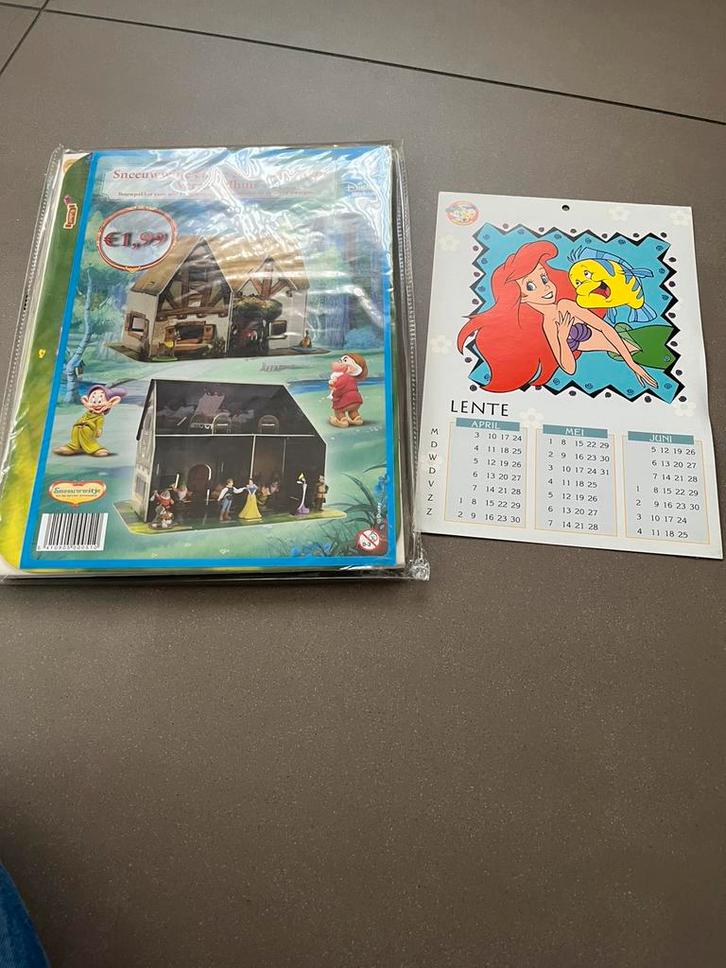 Bouwpakket Sneeuwwitje en Kalender 1995 Disney, Hobby en Vrije tijd, Knutselen, Ophalen of Verzenden