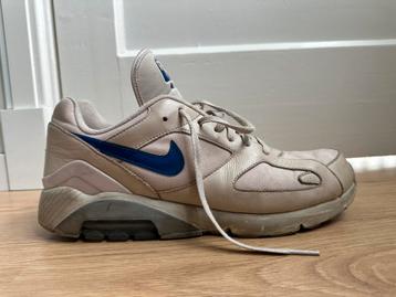 Nike Air Max 180 beschikbaar voor biedingen