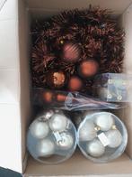Veel kunststof kerstballen, Ophalen, Zo goed als nieuw