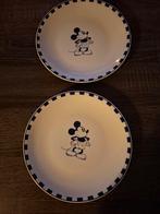 2x Disney Mickey Mouse porcelein Ontbijtbordjes, Ophalen, Zo goed als nieuw, Bord(en), Overige stijlen