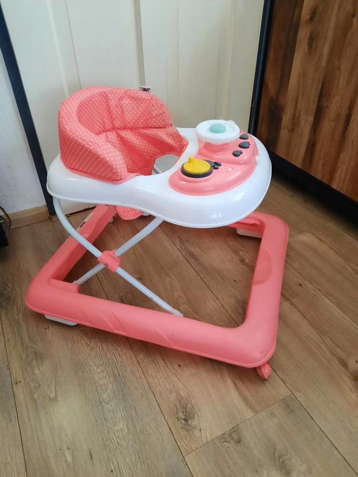Loopkar voor kindjes z.g.a.n, Kinderen en Baby's, Wipstoeltjes, Zo goed als nieuw, Ophalen of Verzenden