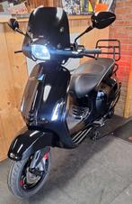 Een zeer nette zwarte VESPA Sprint., Maximaal 45 km/u, Niet ingevuld, Vespa S, Zo goed als nieuw