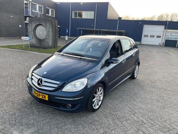Mercedes-Benz B-klasse 200 TREKHAAK Nieuwe APK 05-08-2026 beschikbaar voor biedingen