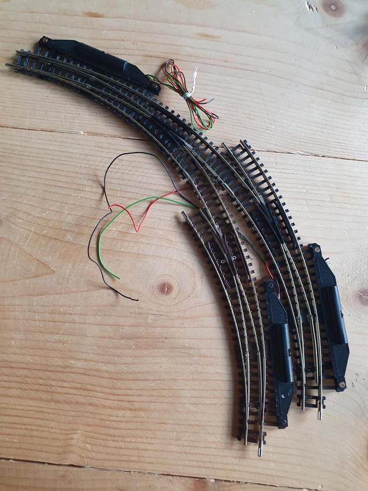 3 Roco/ Fleischmann boogwissels elektrisch, Hobby en Vrije tijd, Modeltreinen | N-Spoor, Gebruikt, Rails, Gelijkstroom, Fleischmann