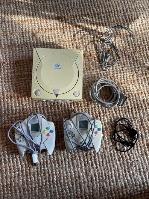 SEGA Dreamcast set | Incl. 2 controllers + 4 games, Spelcomputers en Games, Games | Sega, Gebruikt, Saturn of Dreamcast, Overige genres