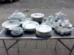 thun's servies, Huis en Inrichting, Keuken | Servies, Ophalen, Zo goed als nieuw, Overige stijlen, Porselein