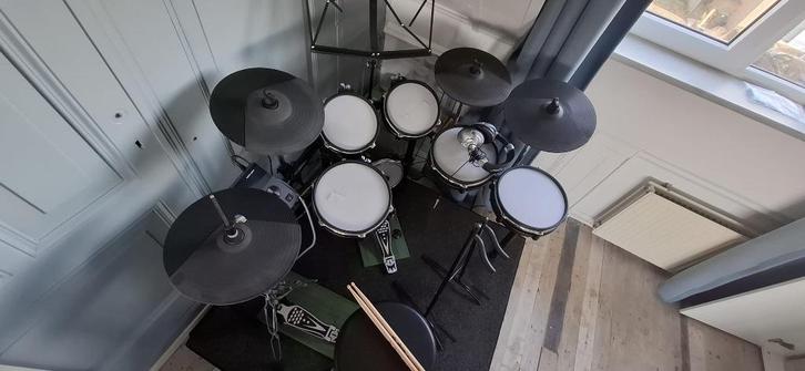 Millenium MPS-850 E-Drum Set en kruk, stokken en drumplateau, Muziek en Instrumenten, Drumstellen en Slagwerk, Gebruikt, Overige merken